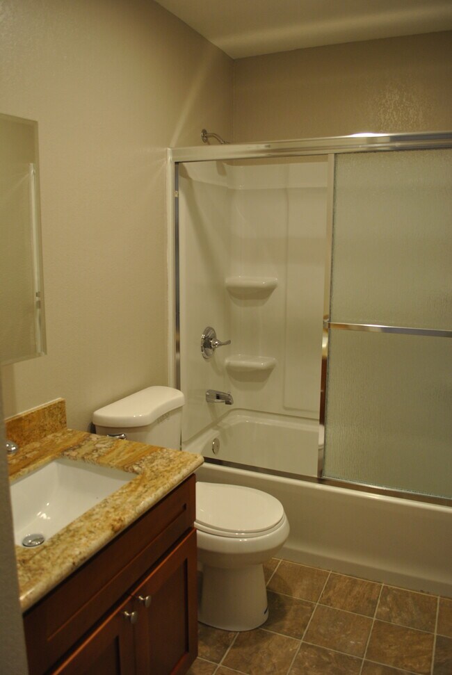 Bathroom 2 - 21385 Locust St
