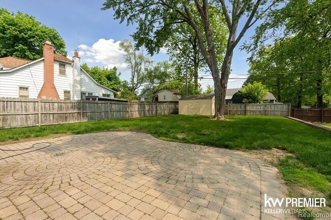 Building Photo - 4022 Hazelett Dr