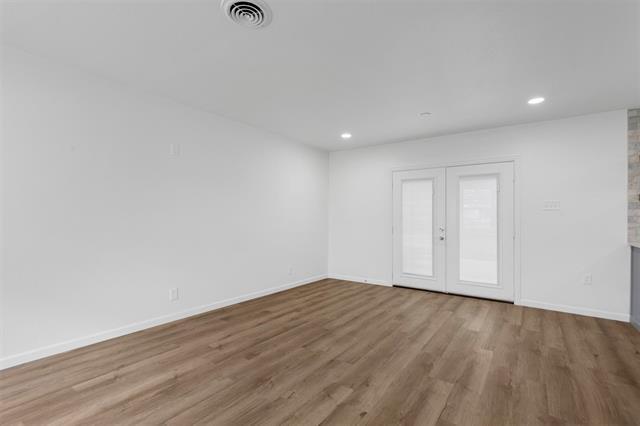 Building Photo - 5832 Tracyne Dr