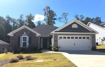 Building Photo - 807 Goodale Dr