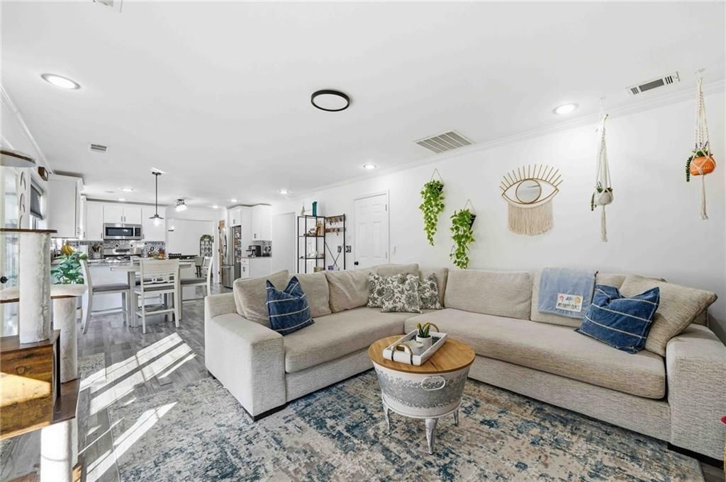 Building Photo - 442 Highpoint Crossing