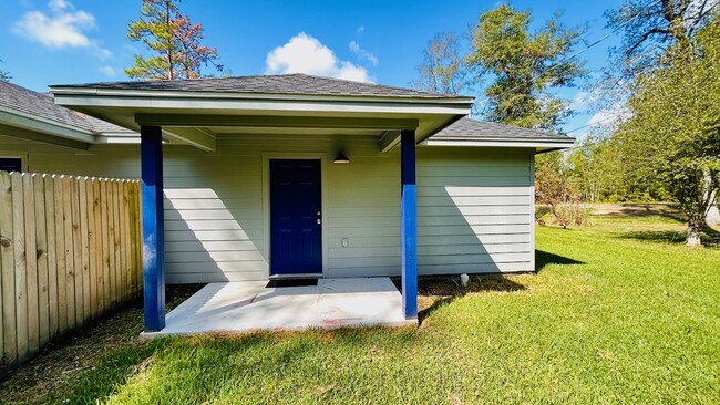 Building Photo - 4504 Bob Hall Rd