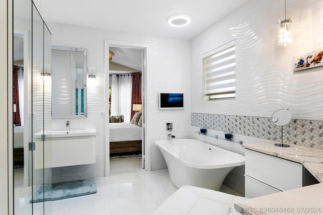 Building Photo - 8270 Spyglass Dr