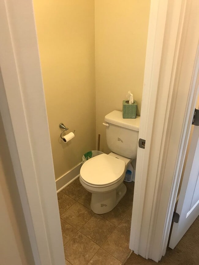 Building Photo - 4 Bedroom, 2 Bath Home available July 2025...