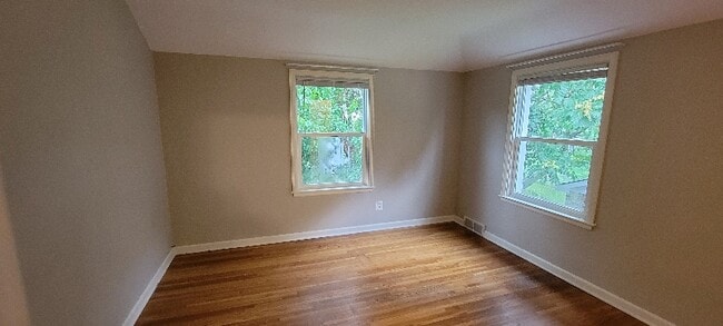Building Photo - 1118 Branleigh Dr