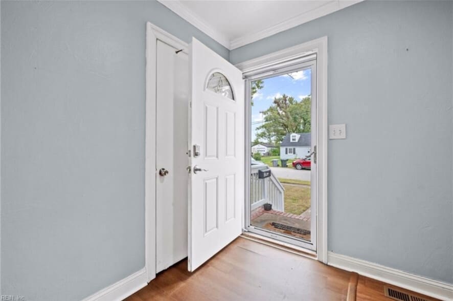 Building Photo - 1012 Carver St