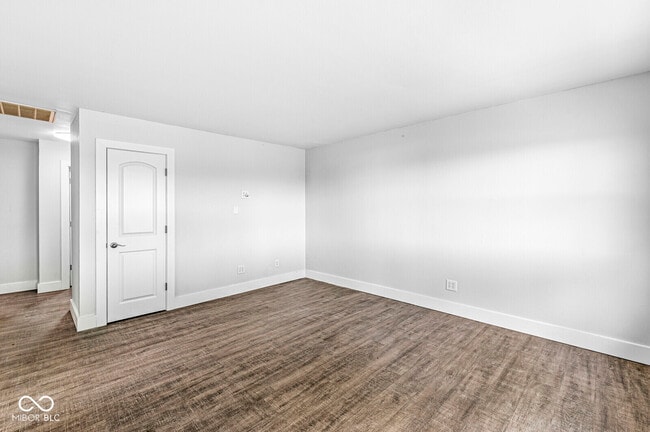 Building Photo - 4307 E 550 S