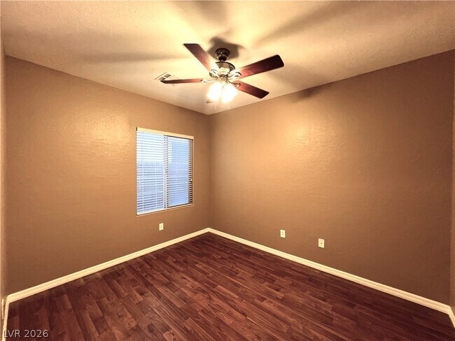 Building Photo - 4205 Gliding Gulls Ave
