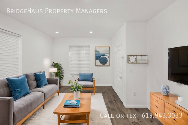 Primary Photo - Stunning 3-Bedroom Condo + Bonus Room & Pa...