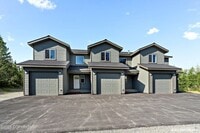 Building Photo - 2251 Ridgewood Dr