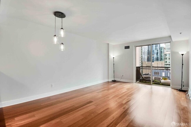 Building Photo - 50 Lansing St