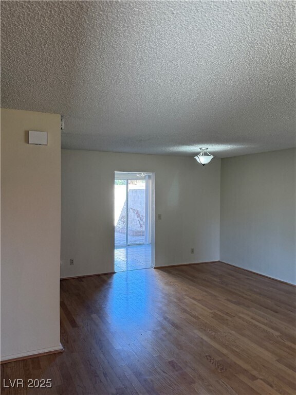 Building Photo - 3367 Reka St