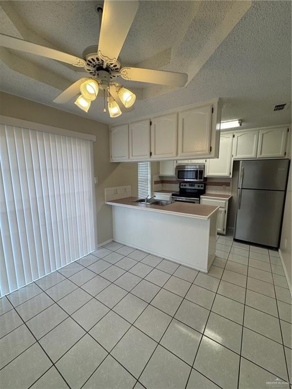 Building Photo - 10 TX-107