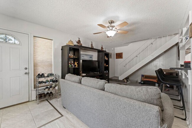 Building Photo - Charming 2 bedroom unit in Sparks