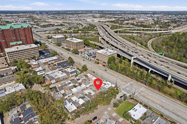 Building Photo - 8614 Oakford Dr