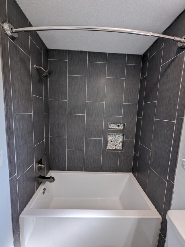 Building Photo - 105 Marquette Pl