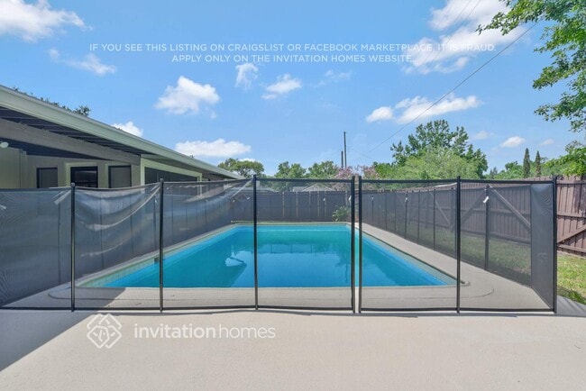 Building Photo - 5414 Chenault Ave