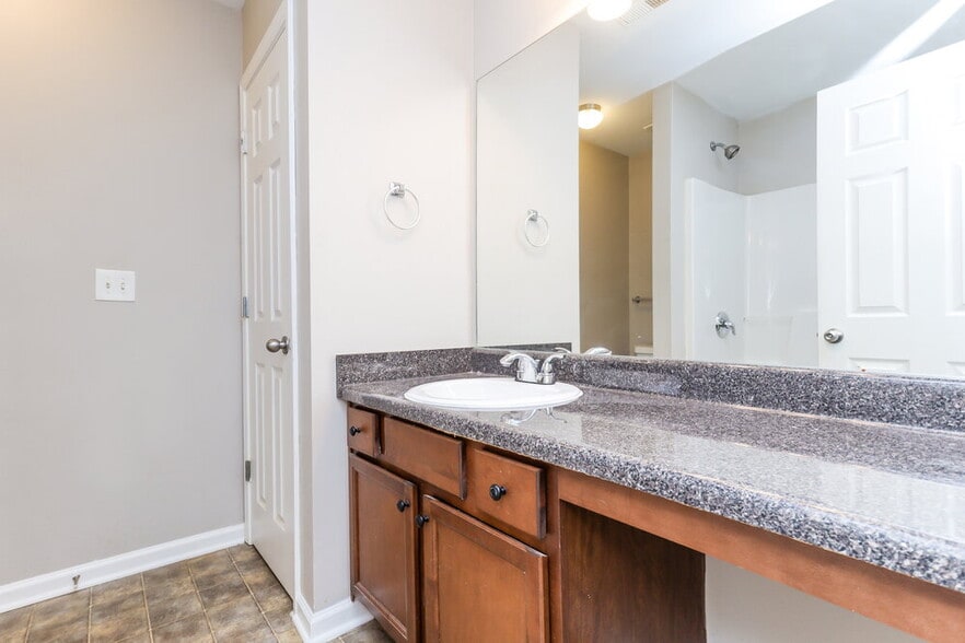Building Photo - 137 Centerra Springs Dr