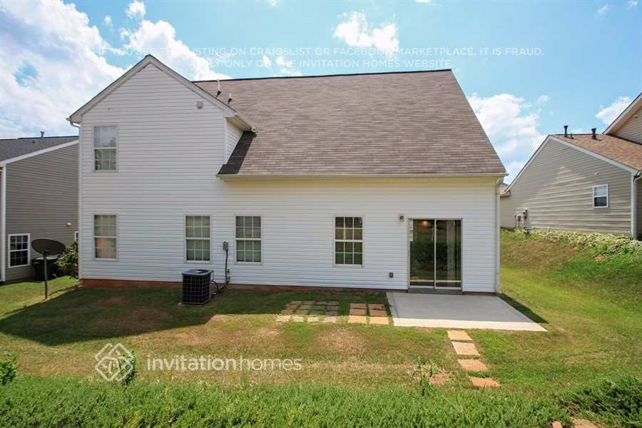 Building Photo - 1124 Crowders Woods Dr