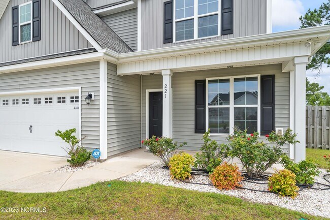 Building Photo - 221 Salty Dog Ln