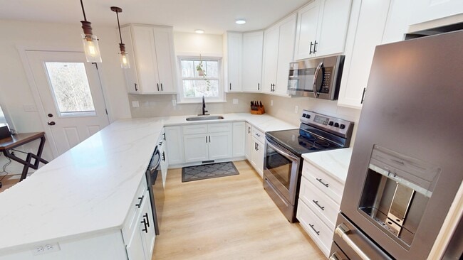 Building Photo - 56 Ken Helmly Ct