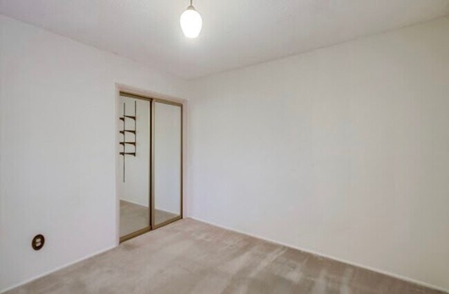 Building Photo - Charming 3 Bedroom Home in Serra Mesa