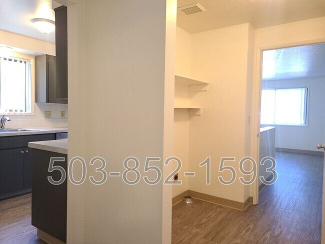 Building Photo - 2326 21st Pl