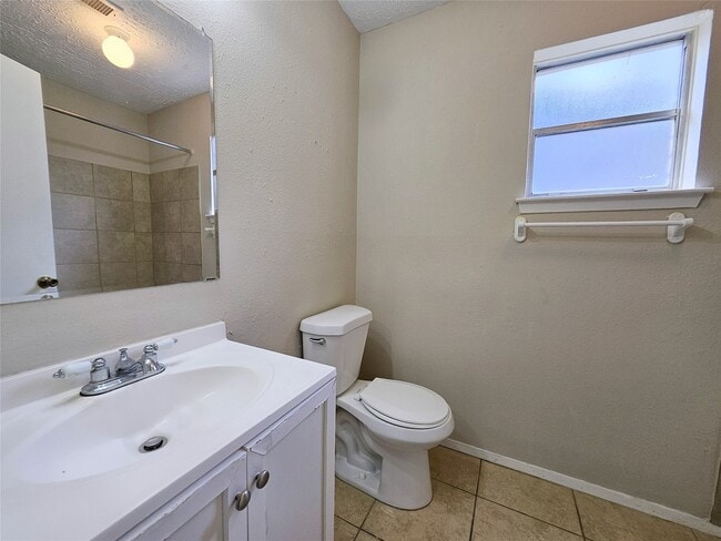 Building Photo - 7423 San Lucas Dr