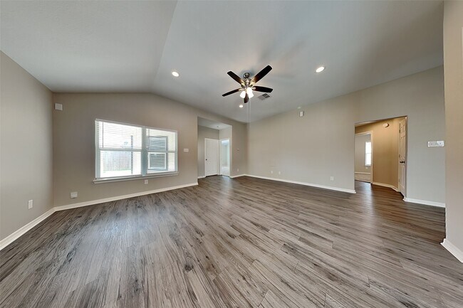 Building Photo - 10218 Black Forest Ct