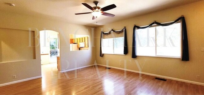Building Photo - Beautiful 3 bedroom 2 bath plus 2 car garage in Damonte Ranch with New Carpet & Paint