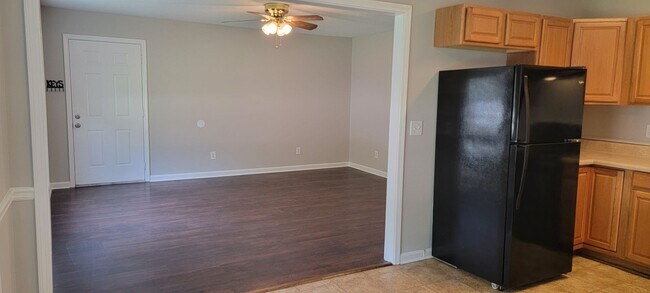 Building Photo - AFFORDABLE AND SPACIOUS
