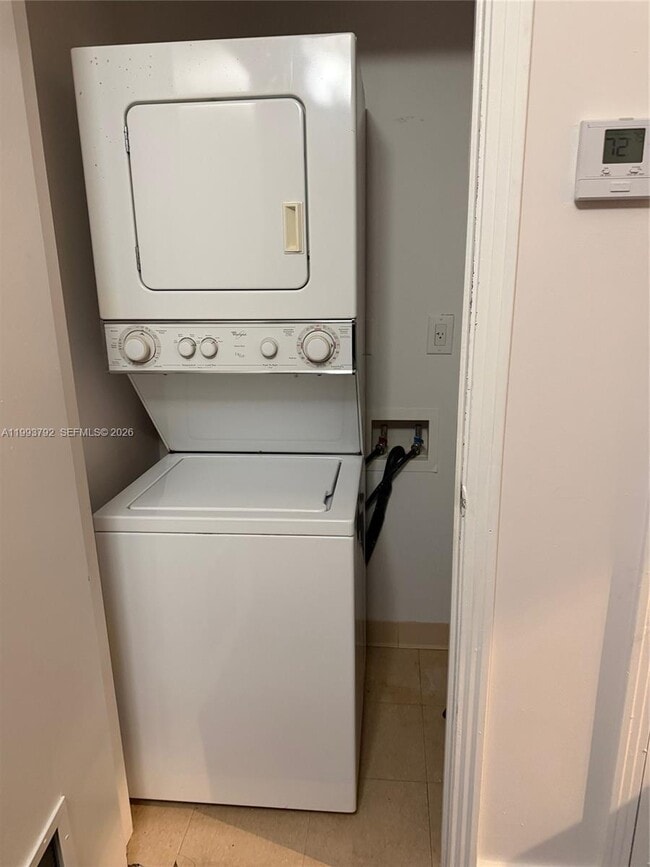 Building Photo - 9055 SW 73rd Ct