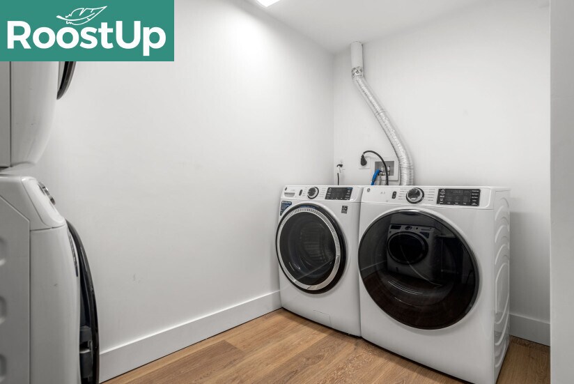 Building Photo - Furnished Bedroom with Private Bath in South Boston