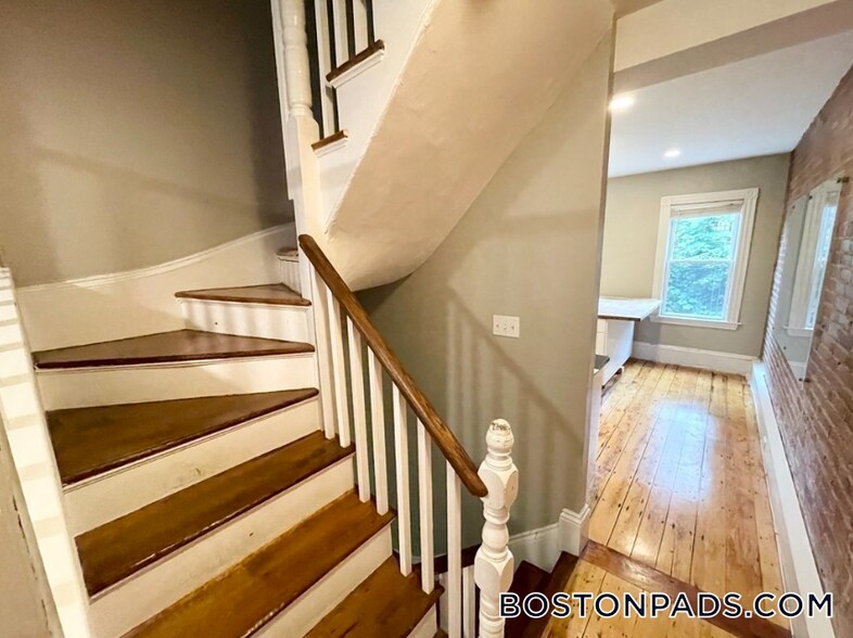 Building Photo - 51 Greenwich St