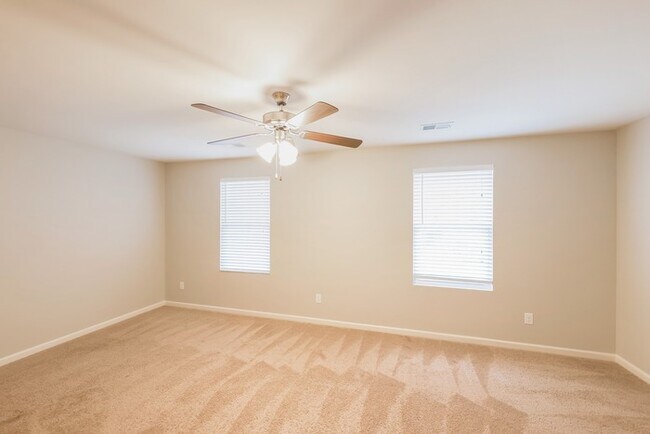 Building Photo - Spacious 4-Bedroom Calera Home
