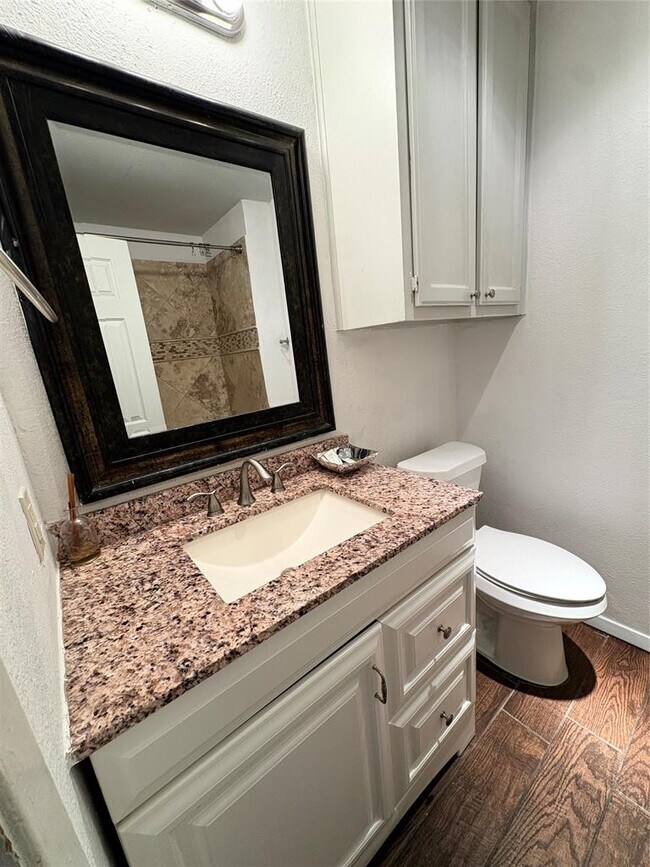 Building Photo - 12814 Hymeadow Dr