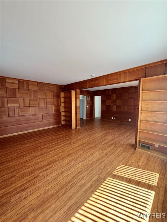 Building Photo - 90 Laverack Ave