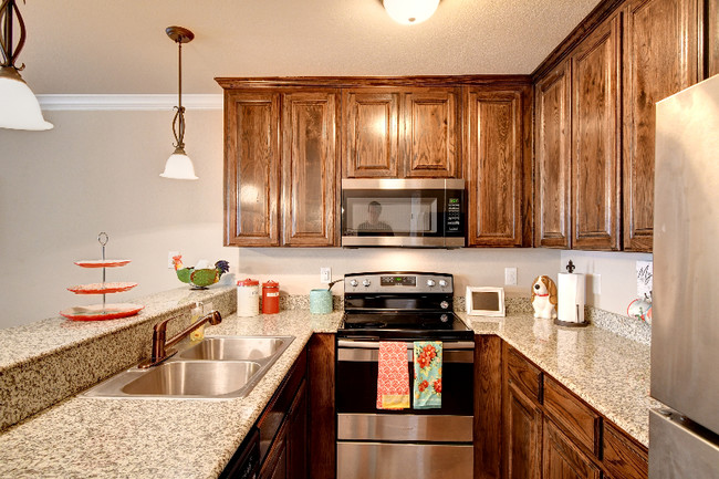 Building Photo - Lillian Street Townhomes