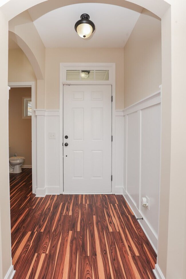 Building Photo - The Landing at Mill Creek community!  Washer / Dryer included