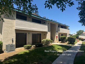 Building Photo - Willow Creek 2 bed, 1 bath condo!