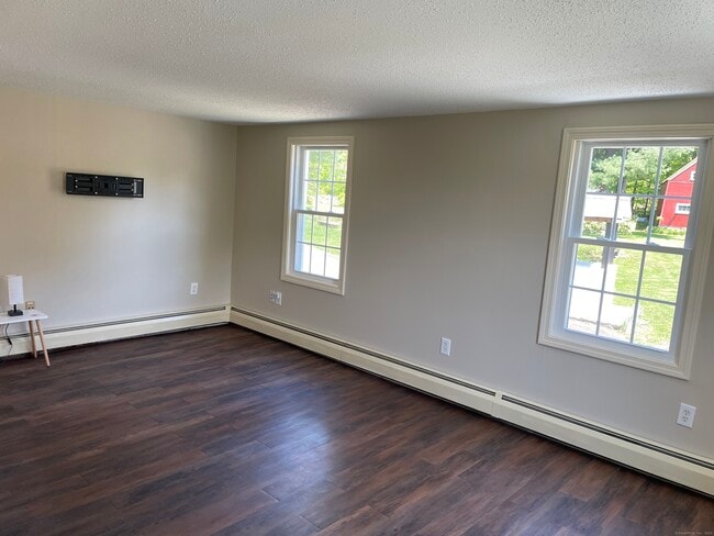 Building Photo - 161 Hoadley Rd