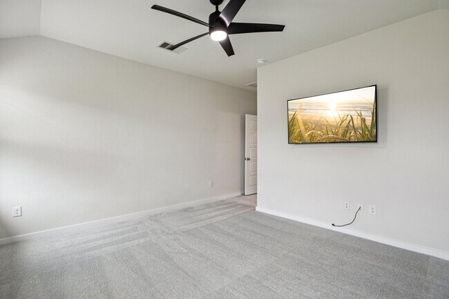 Building Photo - 109 Netherland St