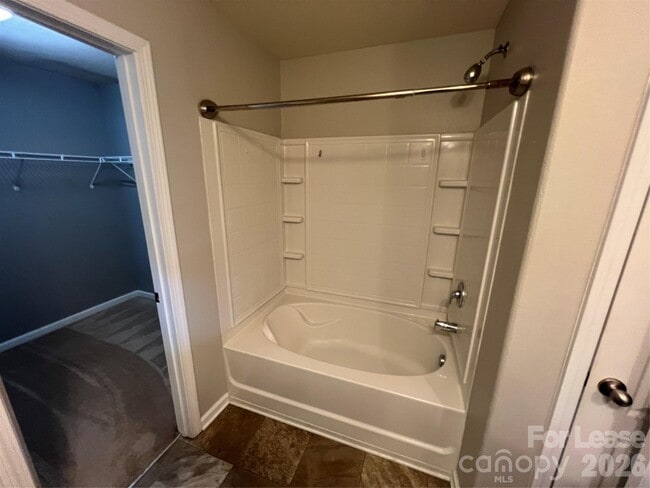 Building Photo - 8240 Paw Valley Ln