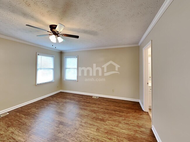 Building Photo - 4854 Green Valley Ct NW