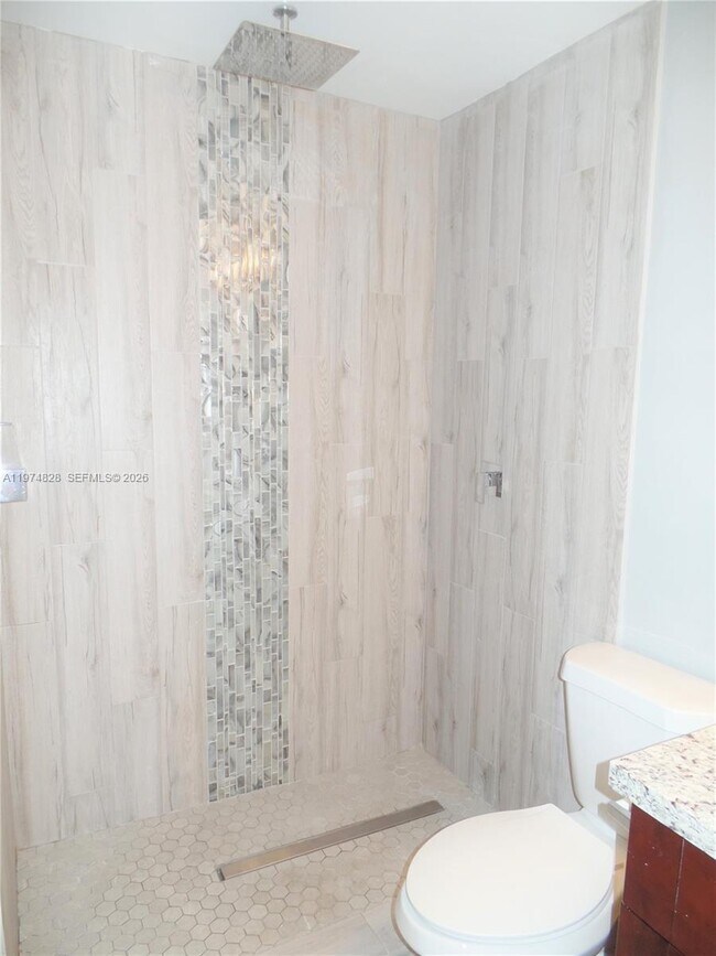 Building Photo - 1239 SW 46th Ave