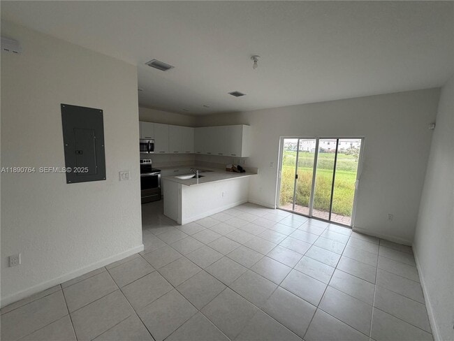 Building Photo - 12390 NW 23rd Ct