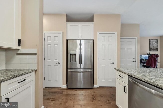 Building Photo - 13947 Hollow Wind Way