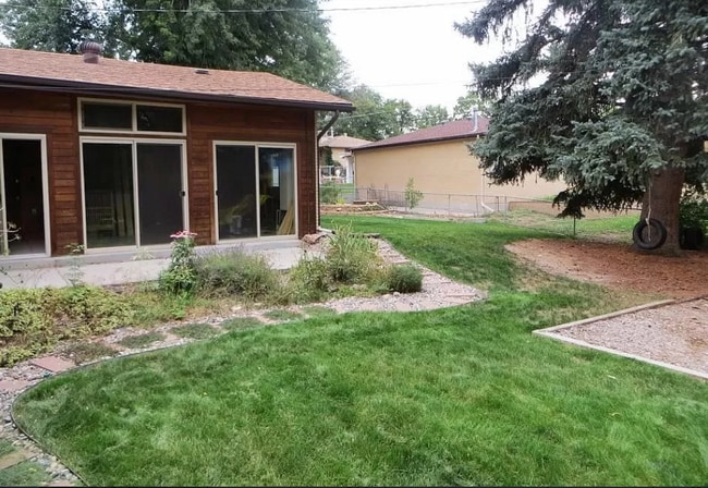 Building Photo - 2944 S Winona Ct