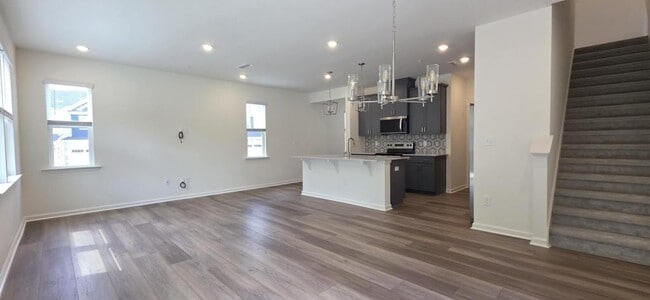 Building Photo - 119 Gamay Dr