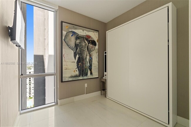 Building Photo - 16385 Biscayne Blvd